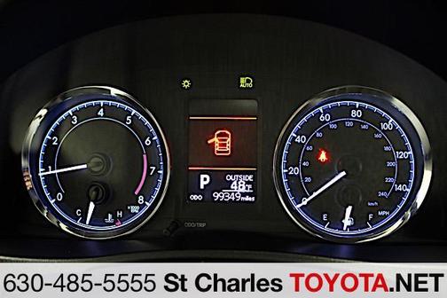 Super White 2017 Toyota Corolla LE