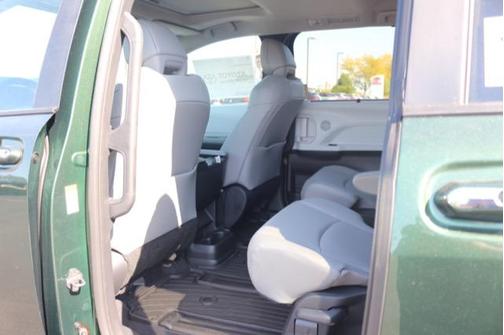 2025 Toyota Sienna XLE 7 Passenger