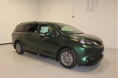 2026 Toyota Sienna XLE