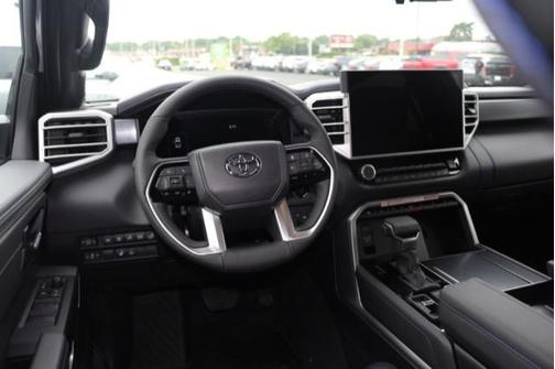 2025 Toyota Tundra Hybrid Platinum