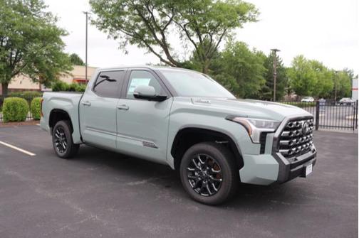 2025 Toyota Tundra Hybrid Platinum