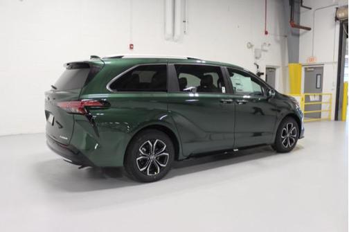 2026 Toyota Sienna Platinum