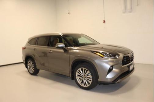 2026 Toyota Highlander Platinum