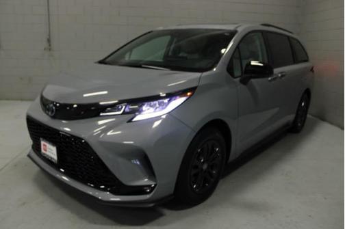 Gray 2025 Toyota Sienna XSE 7 Passenger