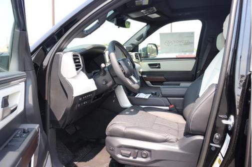 2025 Toyota Sequoia Base