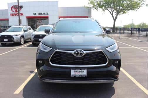 2025 Toyota Highlander Platinum