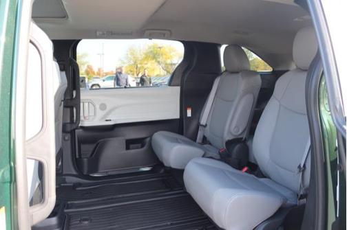 2025 Toyota Sienna XLE 7 Passenger