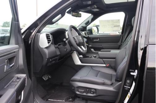 2025 Toyota Sequoia Platinum
