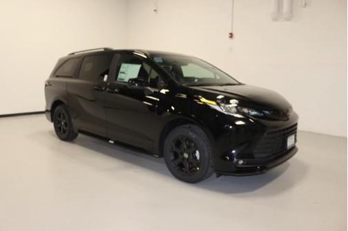 2026 Toyota Sienna Woodland Edition