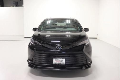 2026 Toyota Sienna Woodland Edition