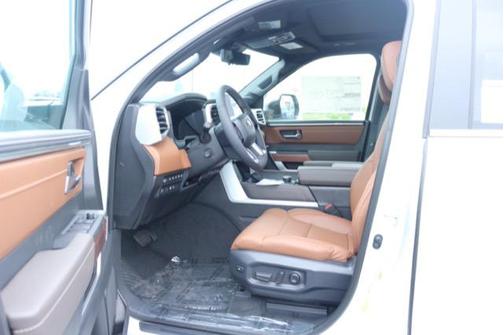 2025 Toyota Sequoia Base
