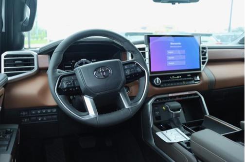 2025 Toyota Sequoia Base