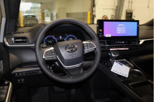 2026 Toyota Sienna Woodland Edition