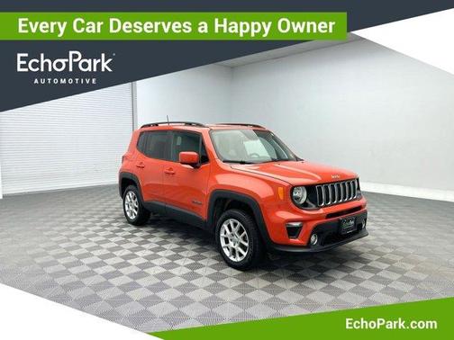 Photo 1 of 32 of 2019 Jeep Renegade Latitude