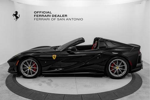 2023 Ferrari 812 GTS 