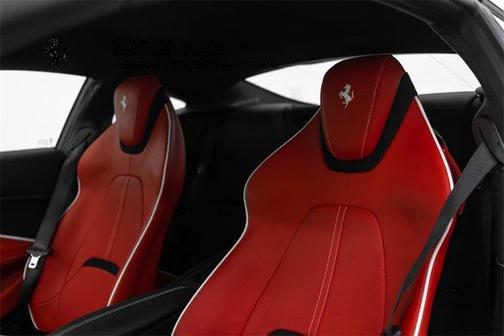 Photo 5 of 48 of 2021 Ferrari Roma Base