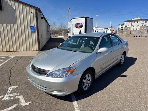 Lunar Mist Metallic 2004 Toyota Camry LE V6