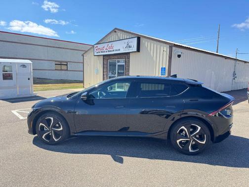 Aurora Black Pearl 2024 Kia EV6 GT-Line
