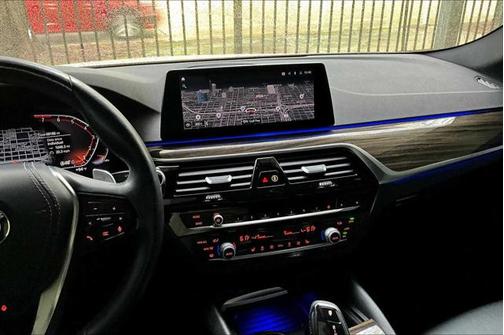 2020 BMW 540 540i
