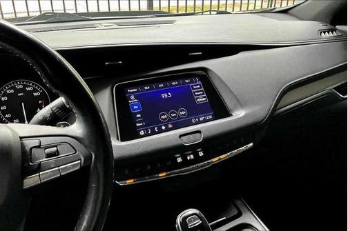 2022 Cadillac XT4 Premium Luxury