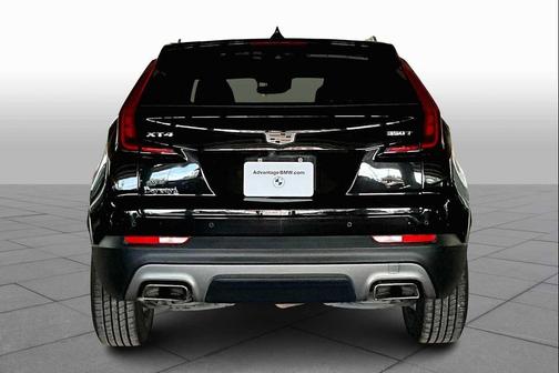 2022 Cadillac XT4 Premium Luxury