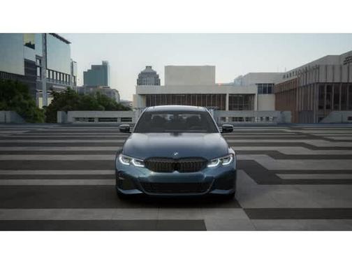 2025 BMW 330 i