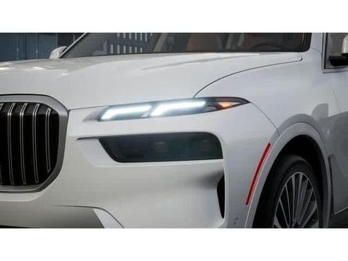 Mineral White Metallic 2027 BMW X7 xDrive40i