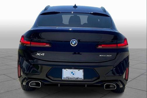 2023 BMW X4 xDrive30i