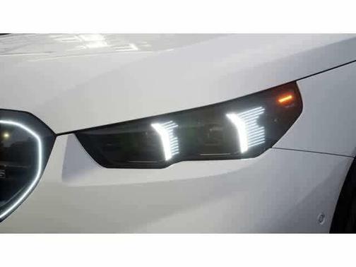 Alpine White 2026 BMW M5 Base