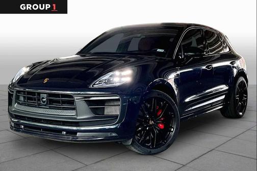 Night Blue Metallic 2023 Porsche Macan Macan GTS