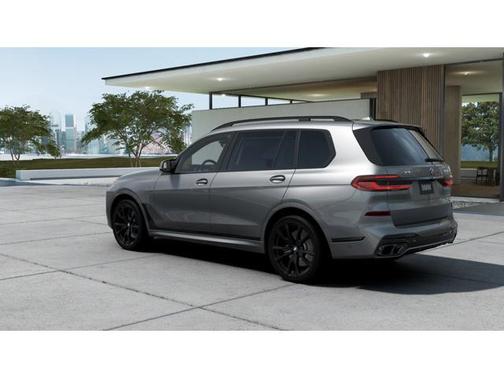 2026 BMW X7 M60i