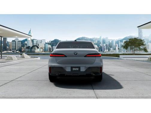 2025 BMW 740 i