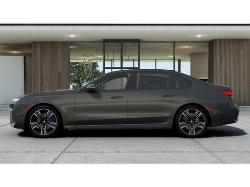 2025 BMW 740 i