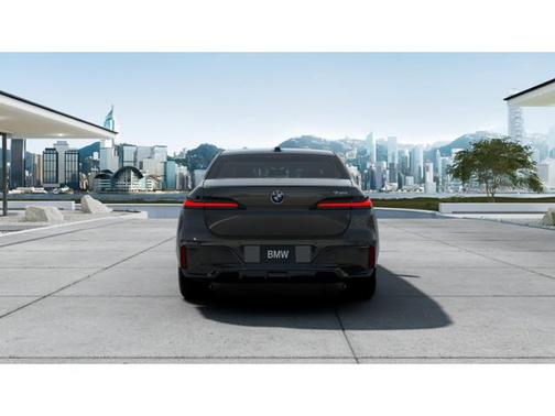 2025 BMW 740 i