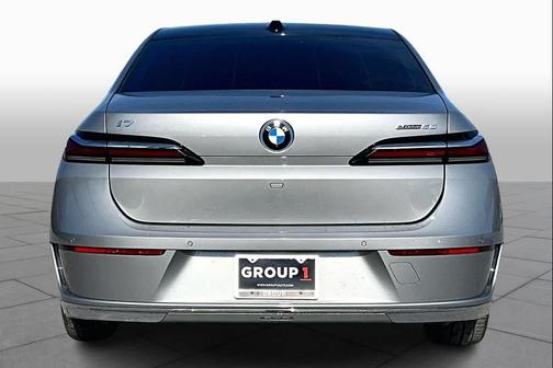 2025 BMW i7 eDrive50