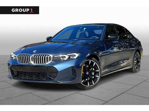 2025 BMW 330 i xDrive