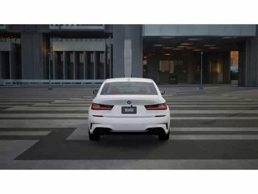 2025 BMW 330 i xDrive