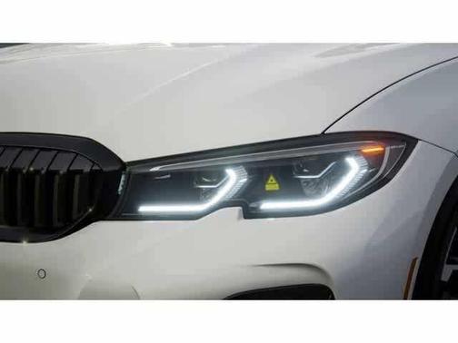 2025 BMW 330 i xDrive