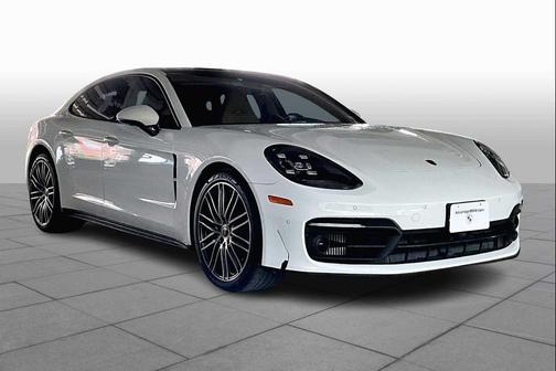 2023 Porsche Panamera 4