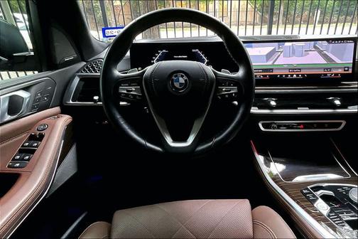 Black Sapphire Metallic 2024 BMW X5 sDrive40i