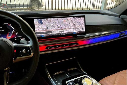 2023 BMW 740 i