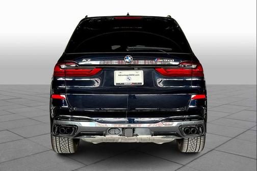 2022 BMW X7 M50i