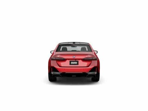 Vegas Red Metallic 2026 BMW i5 xDrive40