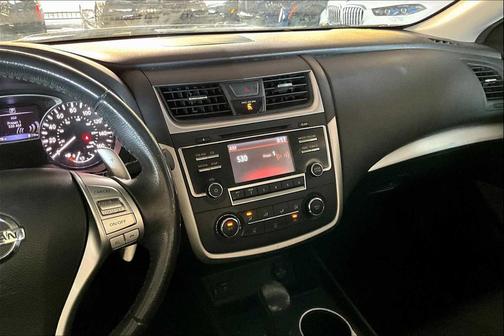 2016 Nissan Altima 2.5 SR