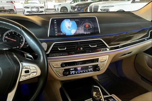 2018 BMW 740 740i