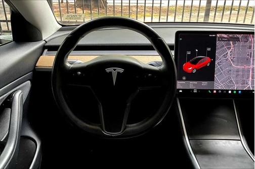 2019 Tesla Model 3 Mid Range