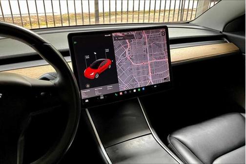 2019 Tesla Model 3 Mid Range