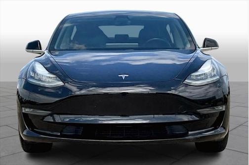 2019 Tesla Model 3 Mid Range