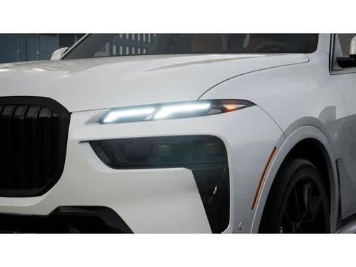 Mineral White Metallic 2027 BMW X7 xDrive40i