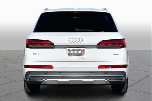 2020 Audi Q7 45 Premium Plus